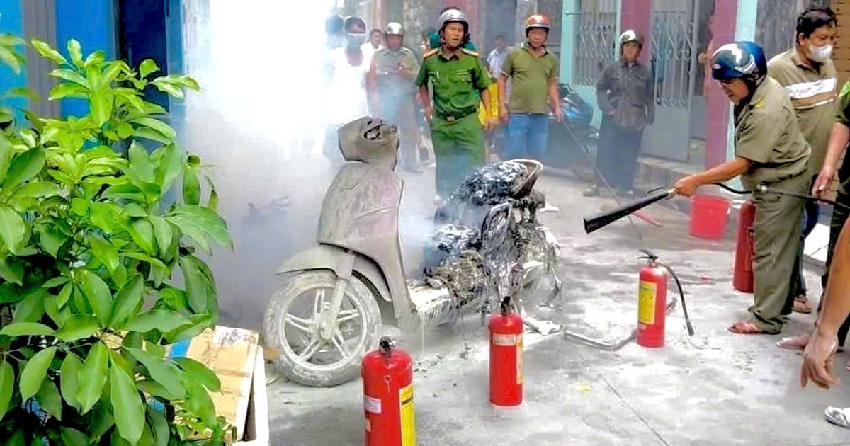 Nâng cao nhận thức về phòng cháy chữa cháy đối với xe điện ngay tại nhà Nâng cao nhận thức về phòng cháy chữa cháy đối với xe điện ngay tại nhà