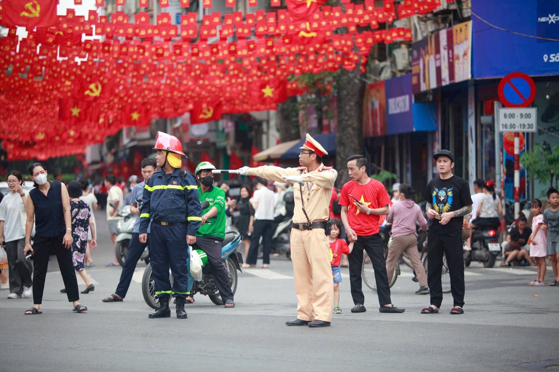 Hà Nội Tự Tin Đón Đại Lễ Với Giải Pháp Đỗ Xe Thông Minh Cho Hàng Triệu Người Dân Hà Nội Tự Tin Đón Đại Lễ Với Giải Pháp Đỗ Xe Thông Minh Cho Hàng Triệu Người Dân