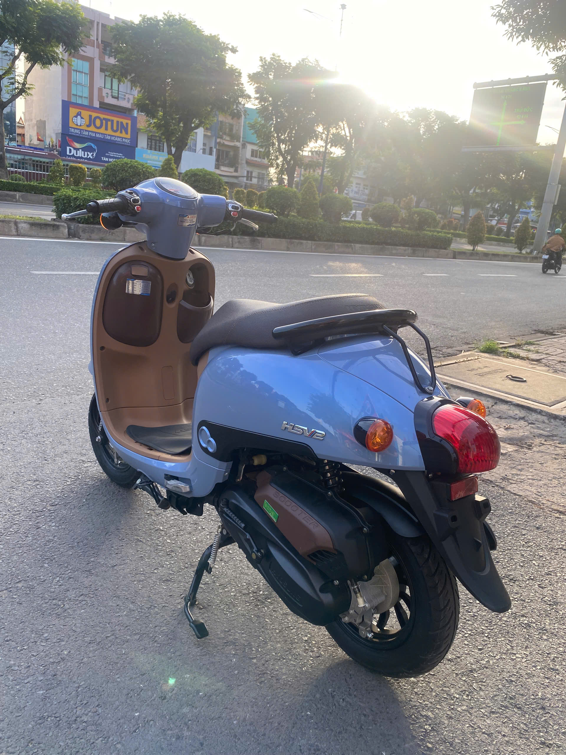 Giorno Hyosung 50cc: Sức hút từ thiết kế cổ điển và sự tiện lợi đáng kinh ngạc của mẫu xe dành cho giới trẻ