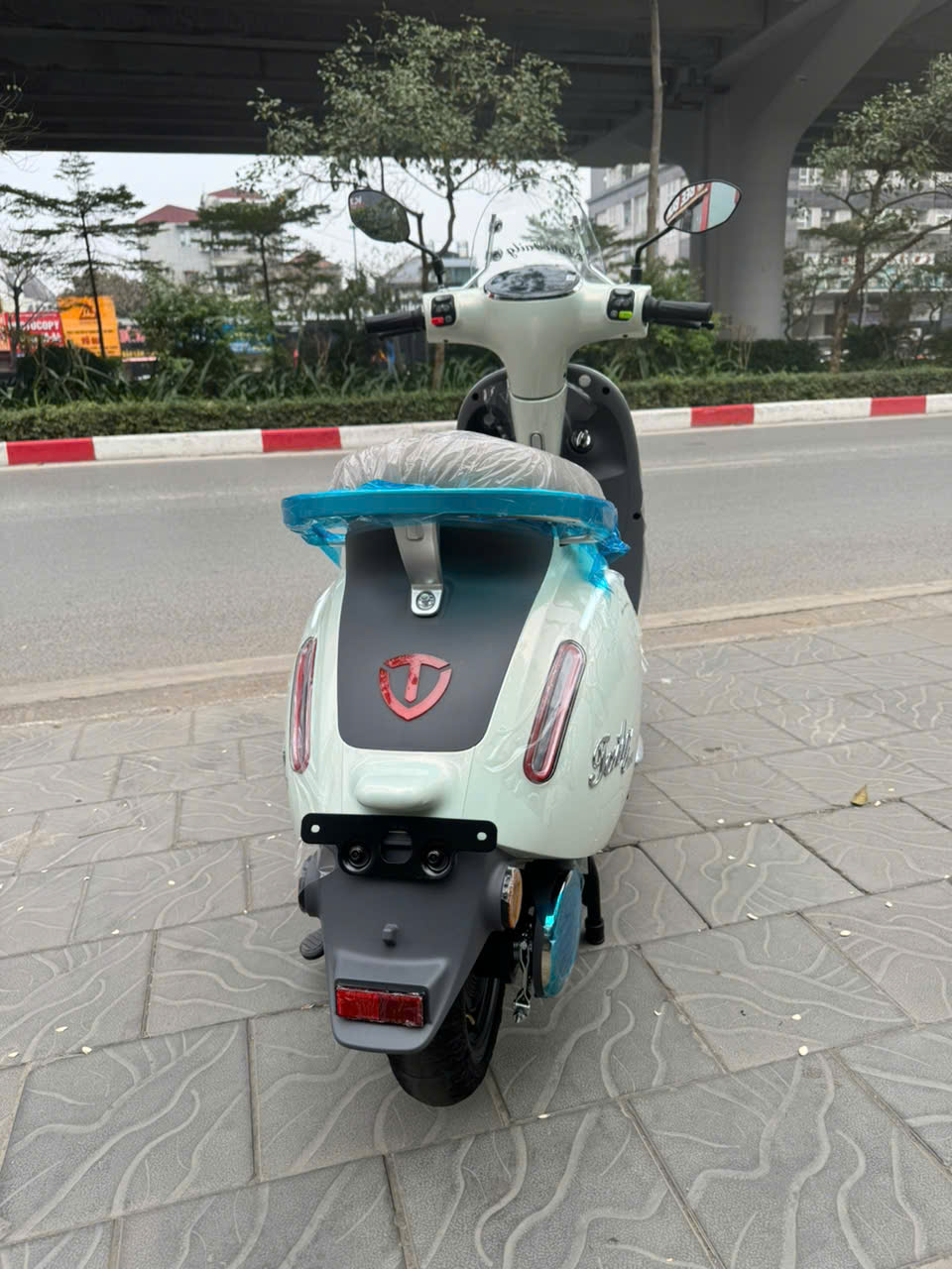 Xử l&yacute; nghi&ecirc;m nh&oacute;m tuổi teen độ xe, nẹt p&ocirc; giữa đ&ecirc;m Tết