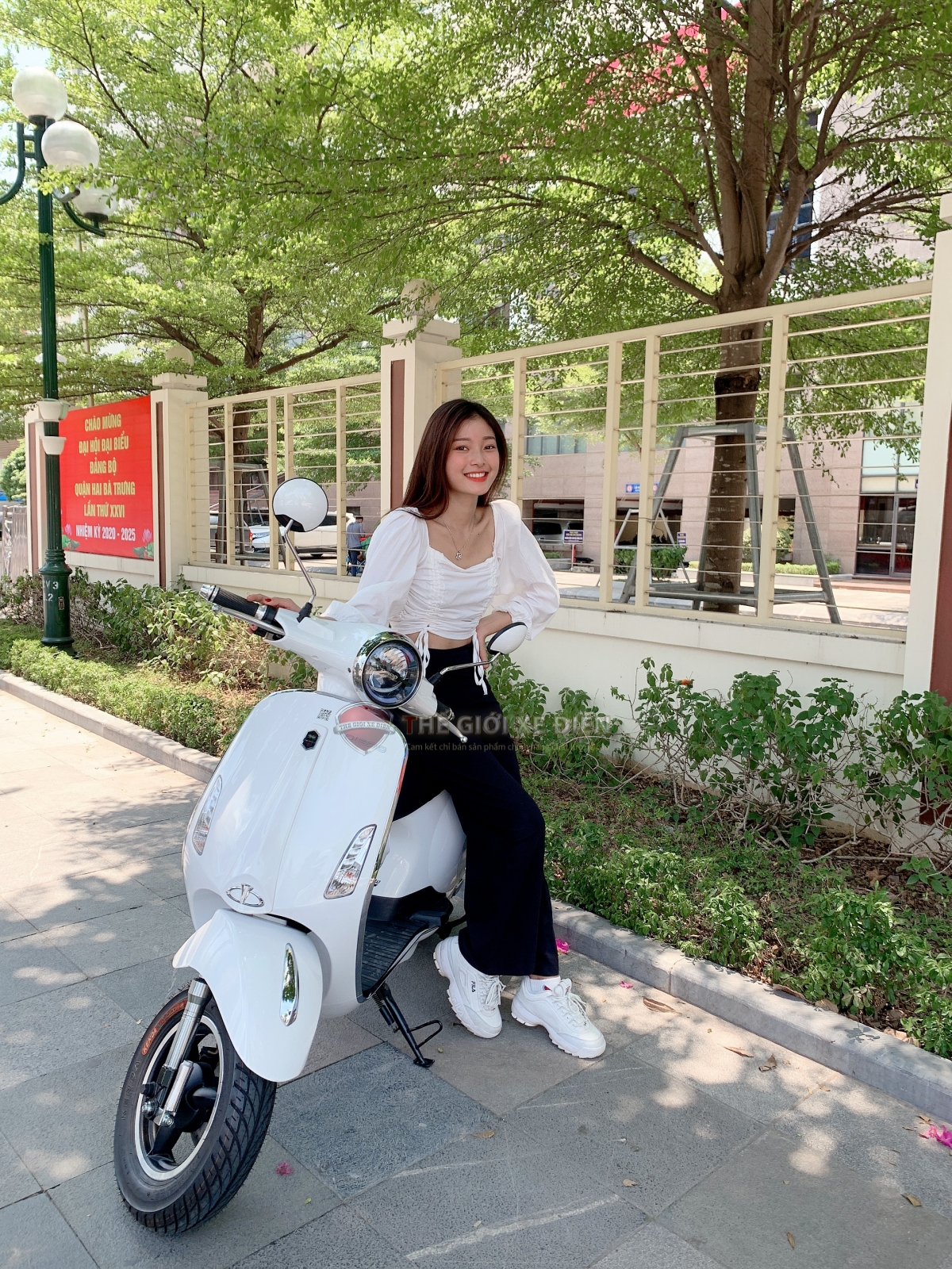 xe điện dibao tesla sd xe điện dibao tesla sd