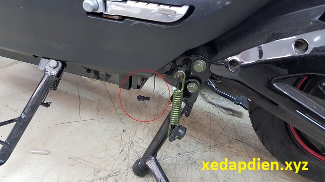 Cách tháo dây hạn chế tốc độ xe máy điện Zoomer Dibao Cách tháo dây hạn chế tốc độ xe máy điện Zoomer Dibao