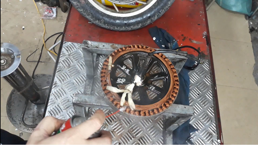 Xịt RP7 vệ sinh lõi động cơ xe đạp điện Xịt RP7 vệ sinh lõi động cơ xe đạp điện